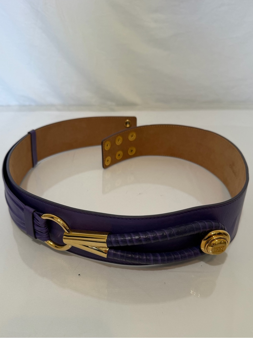 Escada Vintage Purple Leather Wide Belt Gold Hardware Made in Italy Size Large - Picture 4 of 12
